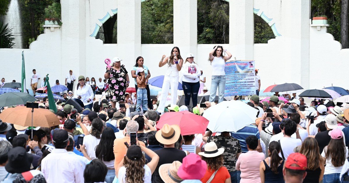 Alessandra Rojo de la Vega encabeza multitudinaria marcha de 'La Resistencia' en Ciudad de México