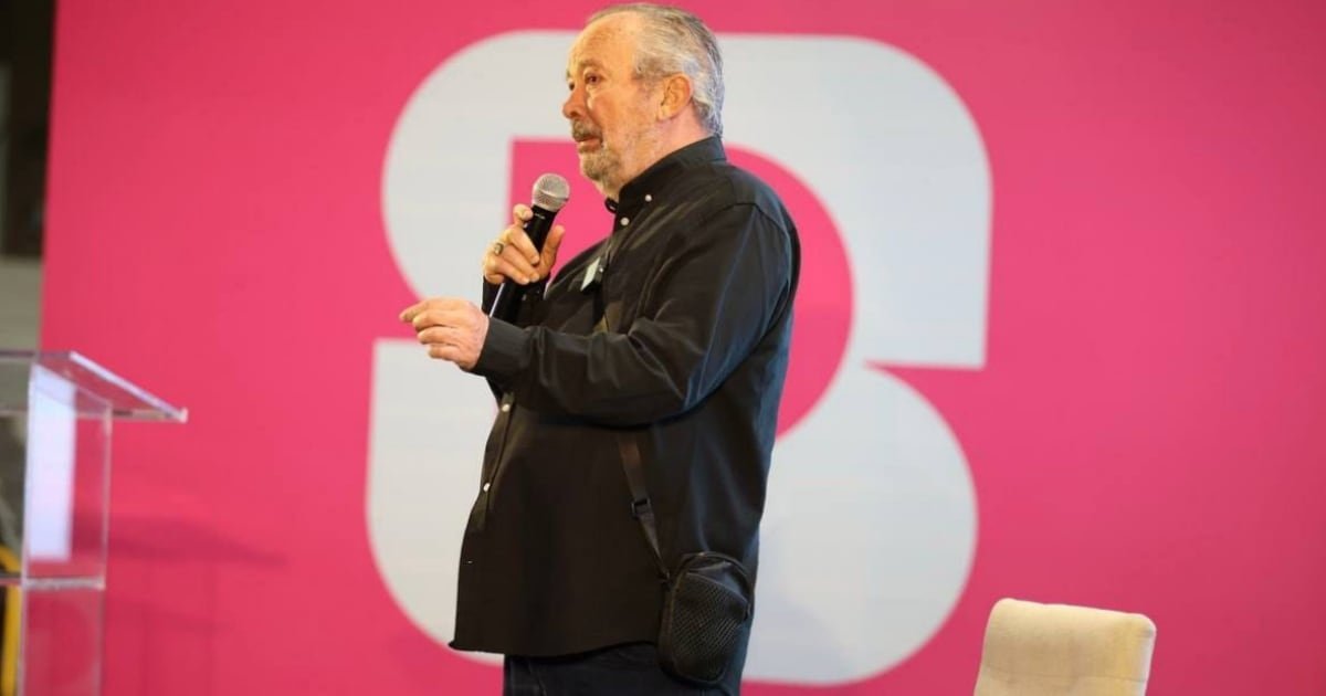 Fallece Mauricio Fernández, alcalde de San Pedro Garza García, a los 75 años por cáncer de pulmón Fallece Mauricio Fernández, alcalde de San Pedro Garza García, a los 75 años por cáncer de pulmón